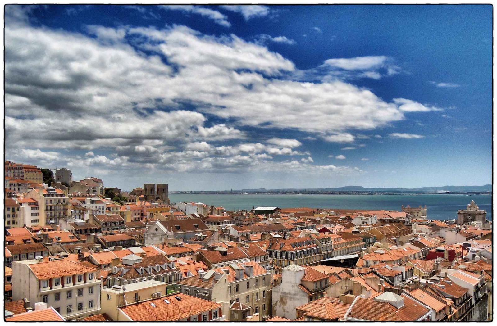 Quartiers de Lisbonne et le Tage